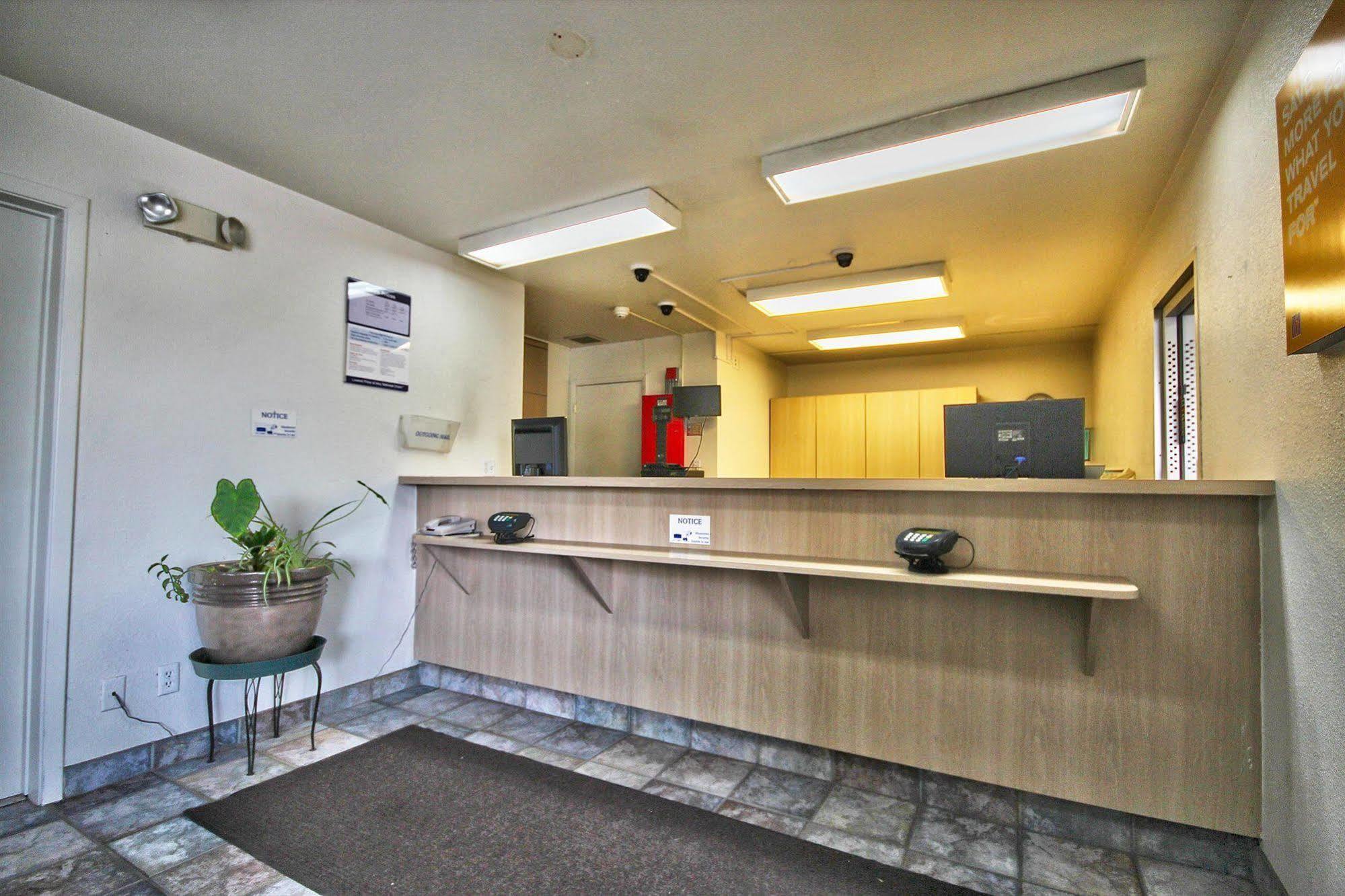 America'S Best Value Inn & Suites-Хелена Экстерьер фото